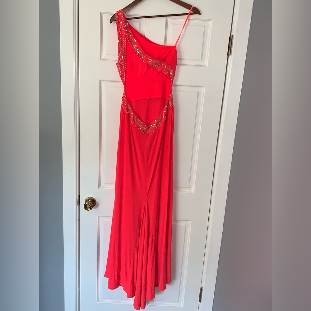 ONE SHOULDER PROM DRESS - Picture 3 of 9